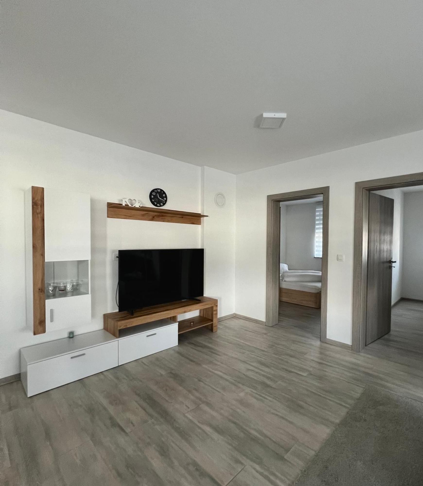 Perfect Place Apartments Kranj Esterno foto
