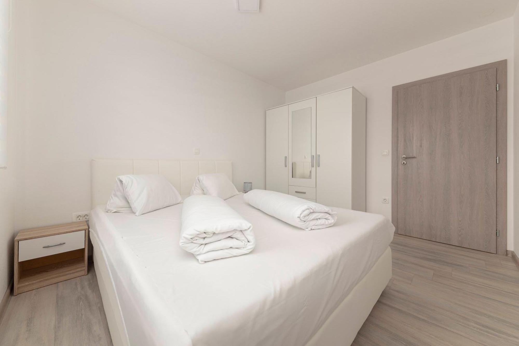 Perfect Place Apartments Kranj Esterno foto